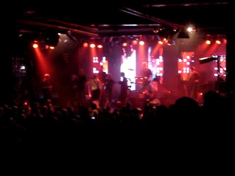 VNV Nation 2009 Ronan in Lederhosen München Backstage