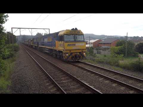 Five locos up front with PN 6BA6 - 31/3/18