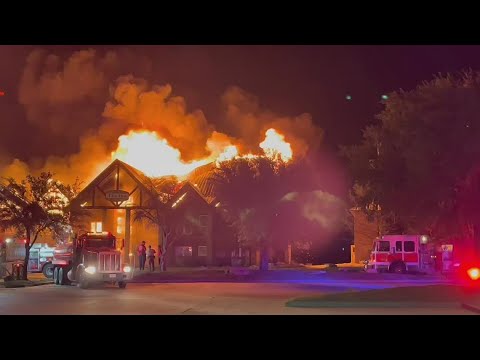 Fire engulfs resort at Possum Kingdom Lake in Palo Pinto County