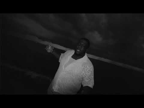 LATENIGHTJIGGY - Medalla (Official Music Video)