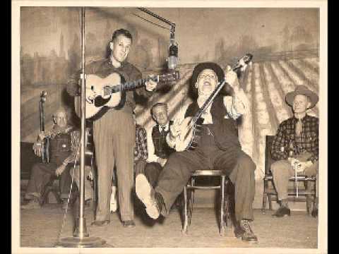 Uncle Dave Macon - Keep My Skillet Good & Greasy