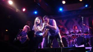 AXXIS -SALAQ 12 MARZO-Touch the rainbow.MP4