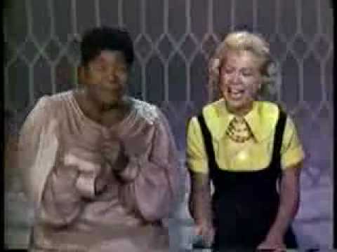 Dinah Shore & Mahalia Jackson - Down by the riverside