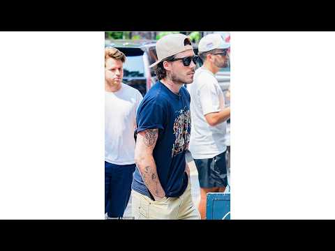 Cruz & Romeo Beckham Recreate Dad David’s Iconic Speedo Look on Luxury Yacht!