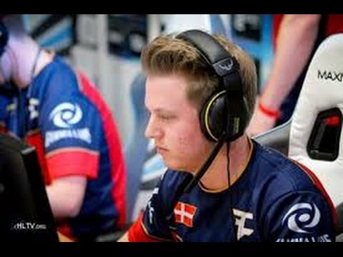 CSGO : Aizy insane clutch to save Faze