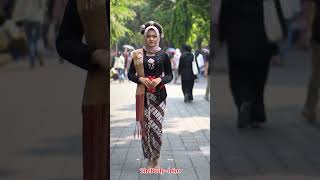 Download lagu the woman is wearing traditional Indonesian clothes #shorts #viralvideo #ai #aishorts mp3 Download lagu the woman is wearing traditional Indonesian clothes #shorts #viralvideo #ai #aishorts mp3