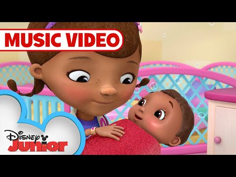 Video thumbnail for Baby Bath Time