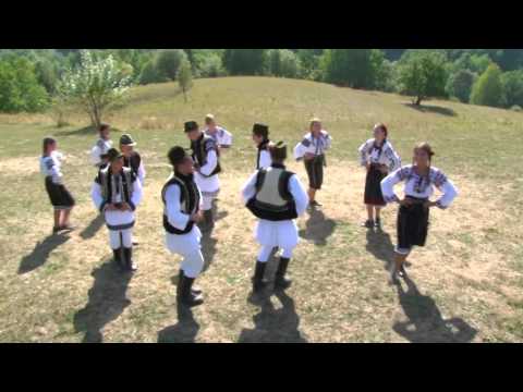 Ansamblul de dansuri Mostenitorii Bucovinei 2