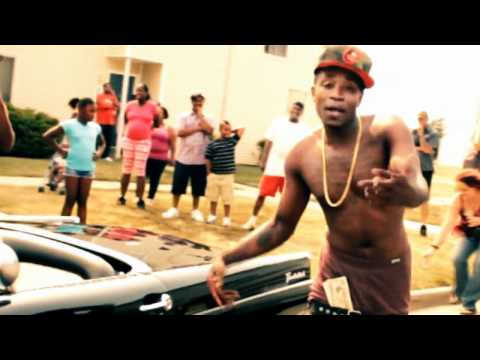 Yung Pella "SHIRT OFF"