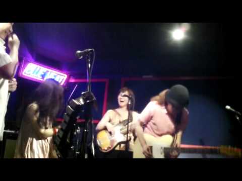 Wanna Be Loved     Angelfish with KOTEZ 2012 0419 BLUEHEAT