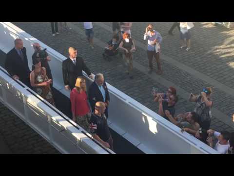 Karel Gott - autogramiáda na lodi Gott my life (Prague)