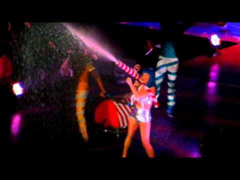 Katy Perry - California Gurls - Prudential Center - Newark, NJ - 2011.06.19