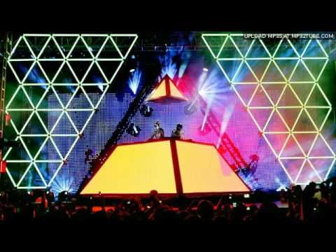 Daft Punk vs New Order - Blue Monday Alive