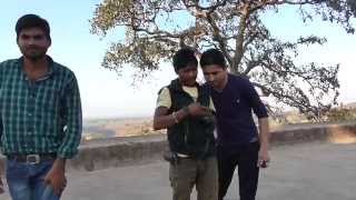preview picture of video 'Ancient Mandu, India: Rupamati's Pavilion and Baz Palace'