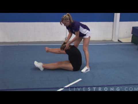 How to Do Pike Jumps in Cheerleading