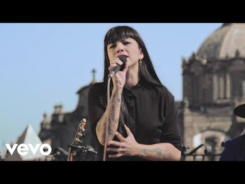 La Santa Cecilia - Ingrata (En Vivo) ft. Mon Laferte