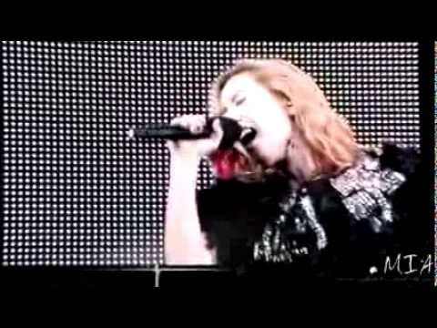 120609 SMT in Taiwan - TaeYeon - Devil Run ( Big Screen )