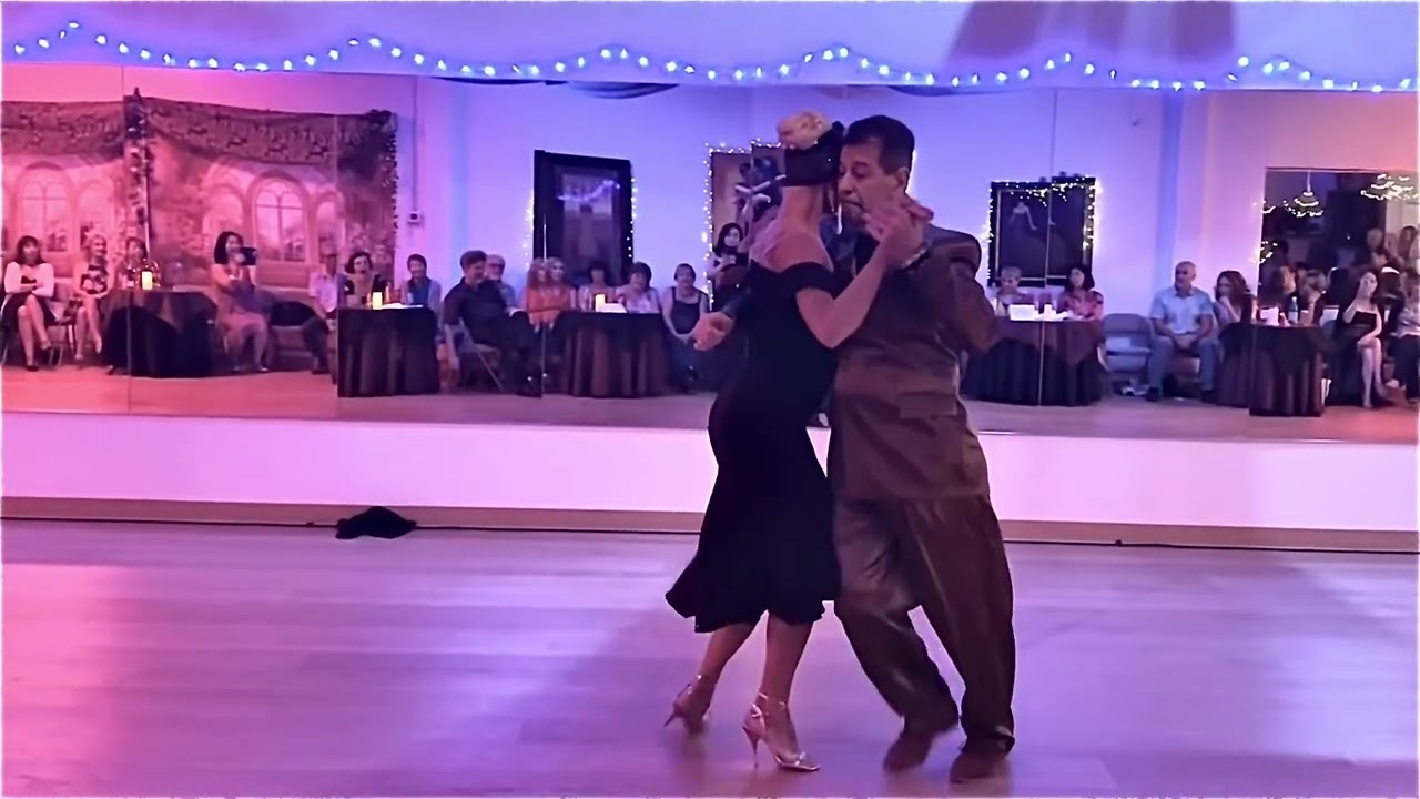 Eleonora Kalganova & Eddy Hernández, performing at Milonga El Yeite, (3/3)
