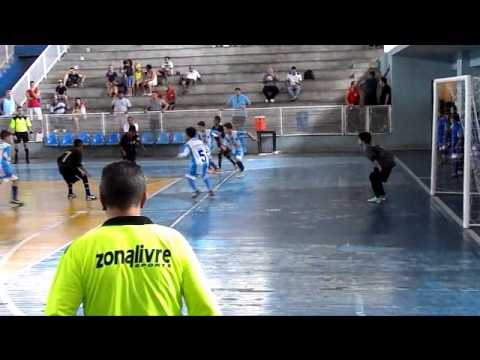 gol pelo botafogo de Victor Gabriel contra o Canto do Rio pelo campeonato carioca de futsal 2014