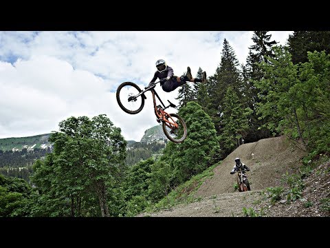 Sundays in Châtel W/ Vinny T, Antoine Buffart, Raph Robles and Kristof Lenssens