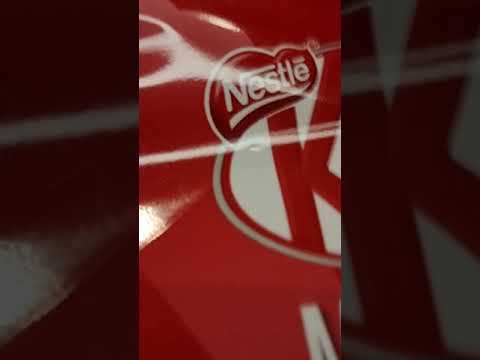 AMAZING KIT KAT MINI EGG CHOCOLATE / EASTER EGG SWEETS