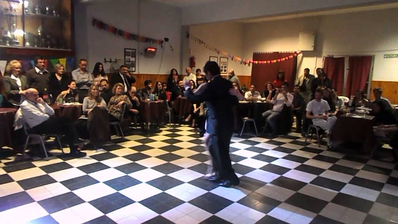 Julieta Qûesta & Ralu Choque (Milonga). CLUB MAIPU, RIO IV, CBA. 9-08-13. GALA DE TANGO MILONGA SHOW