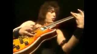 Bon Jovi - In &amp; Out of Love (Live 1985)
