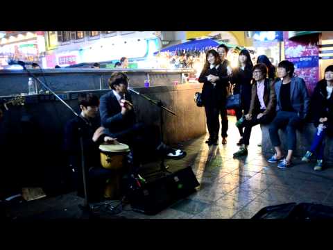 Talented Duo singing Candy by H.O.T in Hongdae