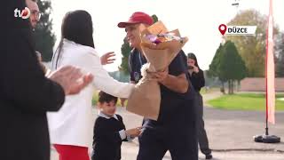 Yürüyüşü İle Fenomen Olan Öğretmene Sürpriz