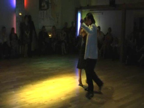  Ezequiel Paludi  and  Geraldine Rojas  are  dancing  to  the  tango  "  Zum  "