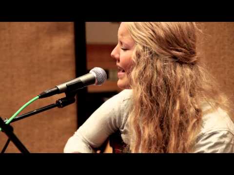 Ísold Guðlaugsdóttir- Letting You Go (Stúdíó 12 - Skúrinn - Rás 2)