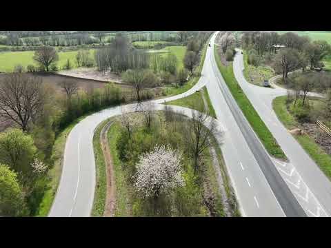 B 404: dreistreifiger Ausbau