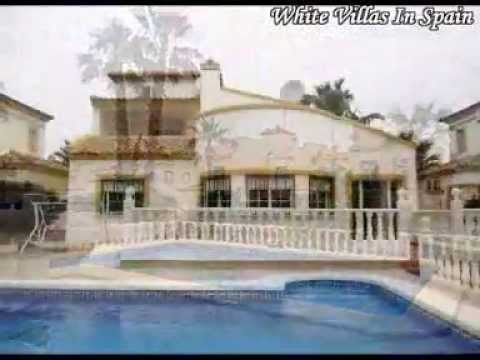 Playa Flamenca - 3 Bedrooms Detached Villa with Pool.- (© White Villas In Spain)