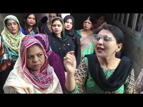 download lagu mp3 mp4 Lady Bird School Fees, download lagu Lady Bird School Fees gratis, unduh video klip Lady Bird School Fees