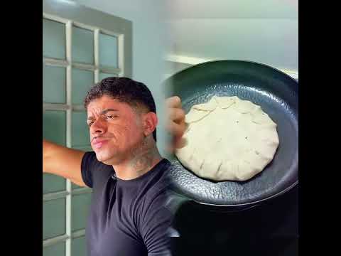 Ele ia fazer uma surpresa para ela, mas acabou descobrindo que ela tinha outro