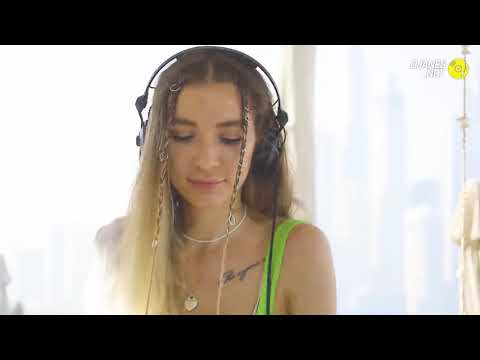 Olly Klars Dubai UAE 2021 - Cristoph X Franky Wah X Artche - The World You See