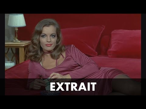 MAX ET LES FERRAILLEURS - Extrait #1 "On fait pas l'amour ?" - Schneider, Piccoli