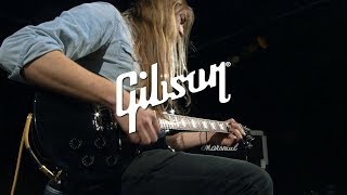 Video thumbnail for Gibson Les Paul Studio 2019, Ebony | Gear4music demo by Gear4music Guitars