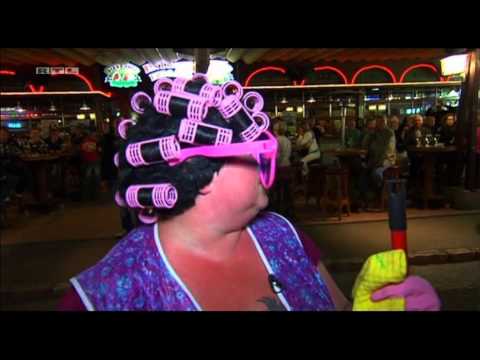 Nona die PartyPutze von Mallorca