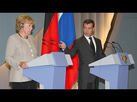Дмитрий Медведев и Ангела Меркель. Совместная пресс-конференция в Сочи (Вести, 15.08.2008)