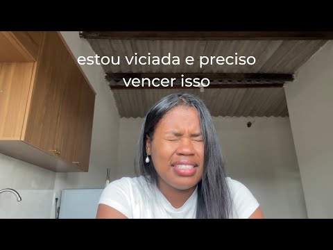 the mind of a person ADDICTED TO SOCIAL MEDIA