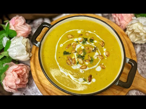 Roasted Pumpkin & Carrot Soup - Delicious Winter/Fall soup! | Quick & Easy Recipes
