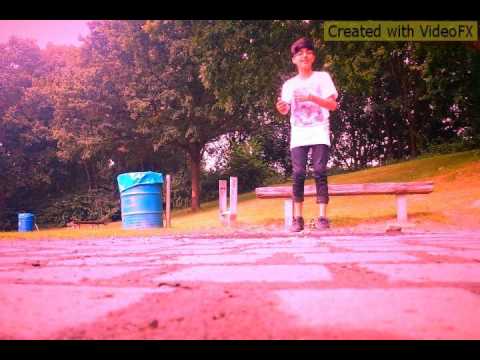 In vivo.feat leon-ona voli fudbalere (official video)