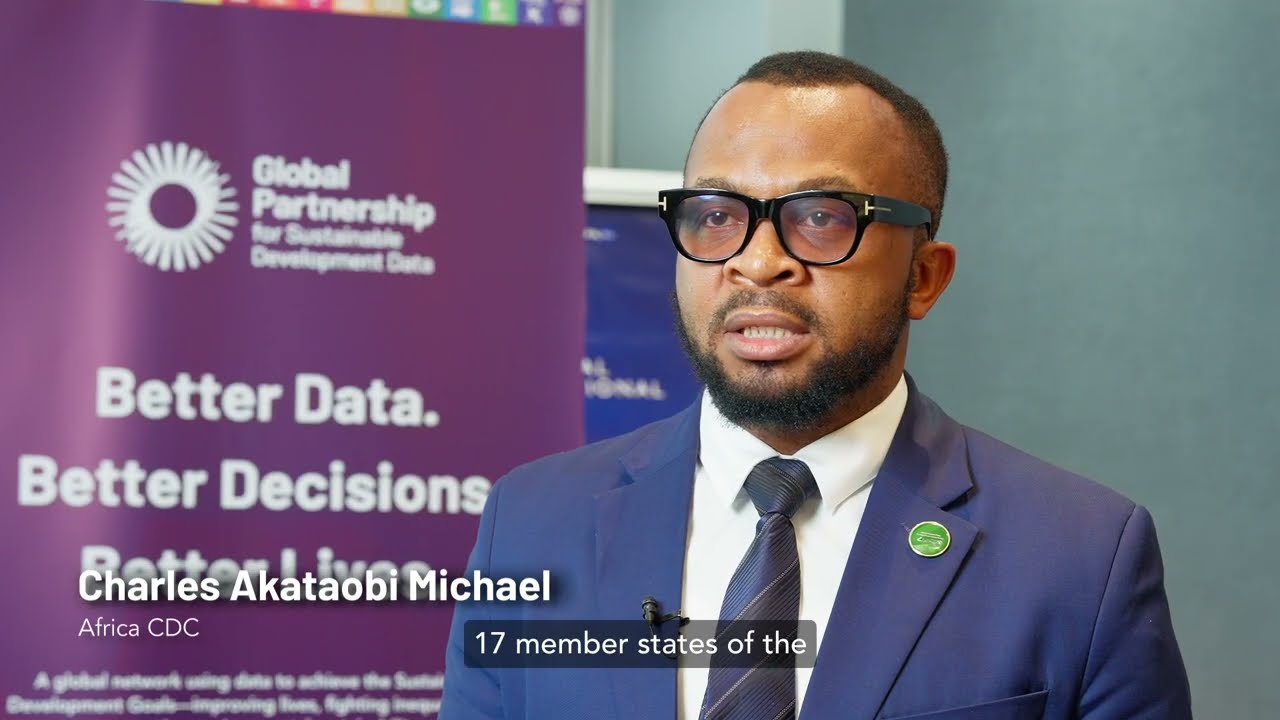 Tracking cholera with Earth observations data