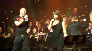 Omorfi,Grifos(2nd time)-Stavento & Rallia Xristidou[Mad Secret Concert 16-12-2010]