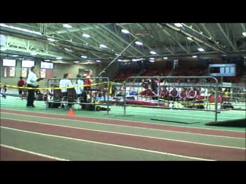 Pole vault + 600 m mcgill 1 2011
