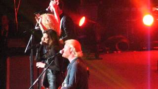 Little Big Town  Self Made in Chicago United Center 1-10-14 video by Sam Bernero