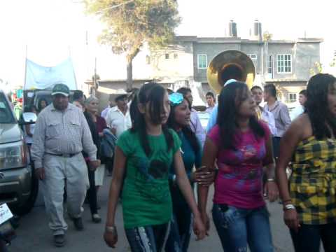paseando la virgen en el maluco mich. 12.11.10 Part 2