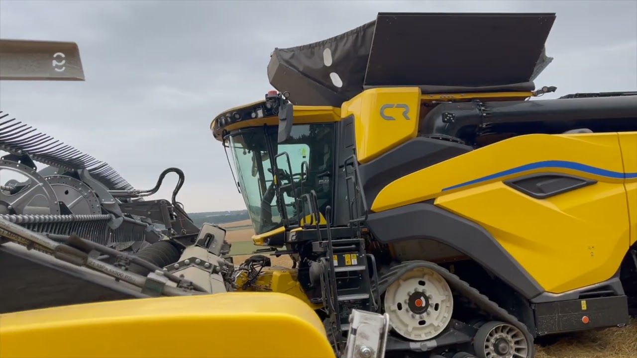 New Holland CR11, world record breaker in the making?