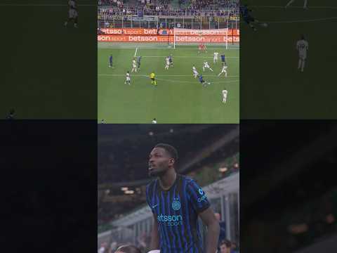 Thuram's reaction to Zieliński's goal 😂 #SerieA #Zielinski